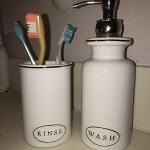 Bathroom accessories